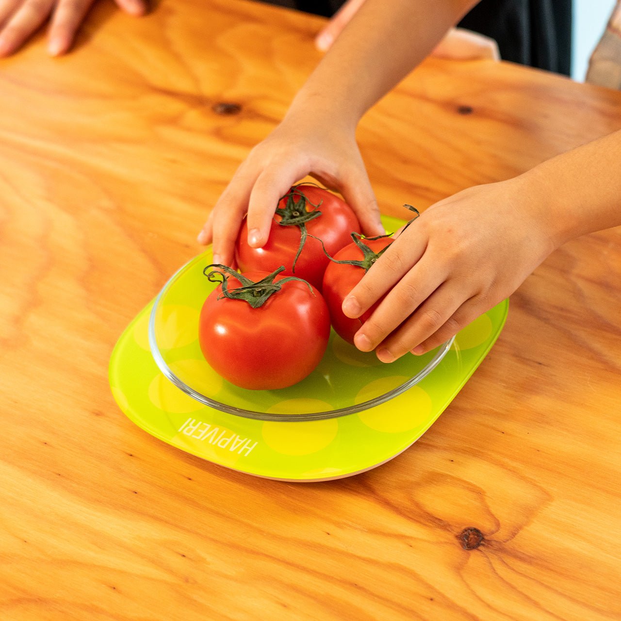 キッチンスケール THE VEGETABLE Kitchen Scale - HAPIVERI