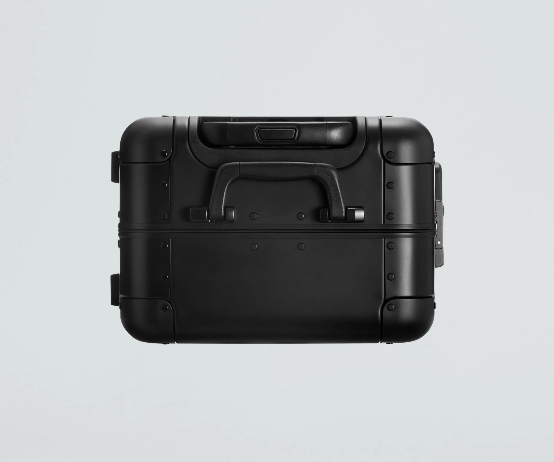 The Bigger Carry-On: Aluminum Edition スーツケース - HAPIVERI