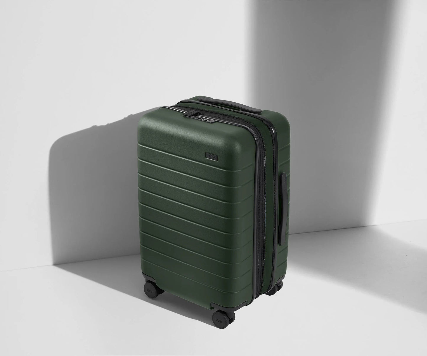 The Carry-On Flex スーツケース - HAPIVERI