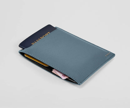 The Passport Wallet（パスポートケース） - HAPIVERI